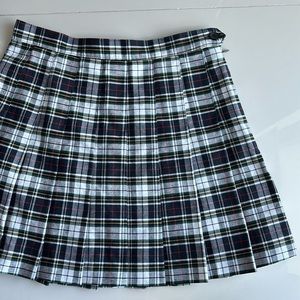 RARE find American Apparel plaid tennis skirt women’s medium
